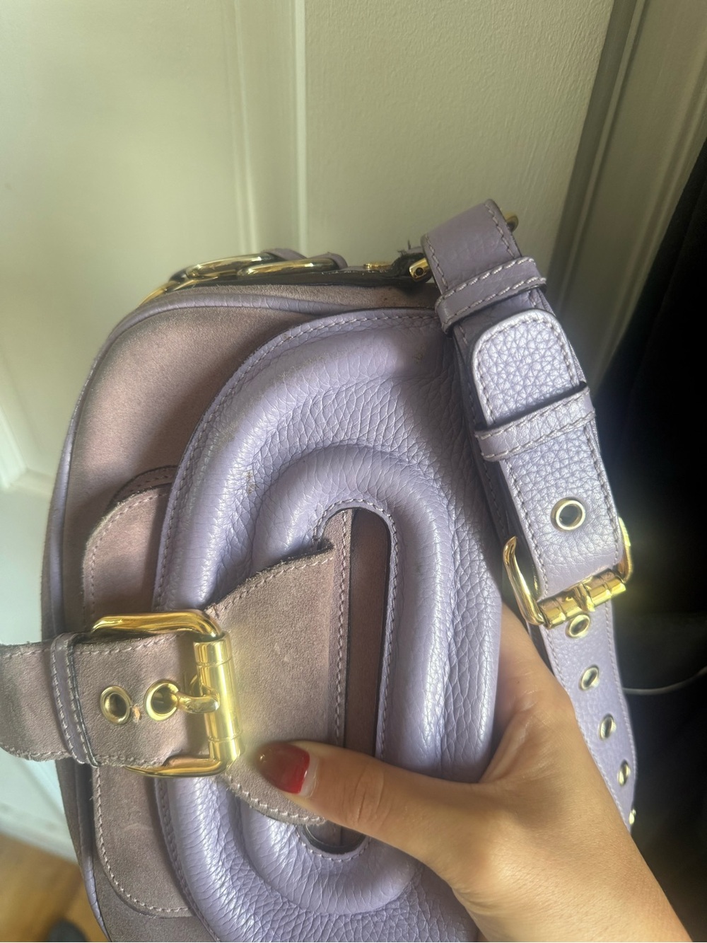 Versace Lavender and Brown Leather Shoulder Bag with Gold Medallion - Picture 4 of 5
